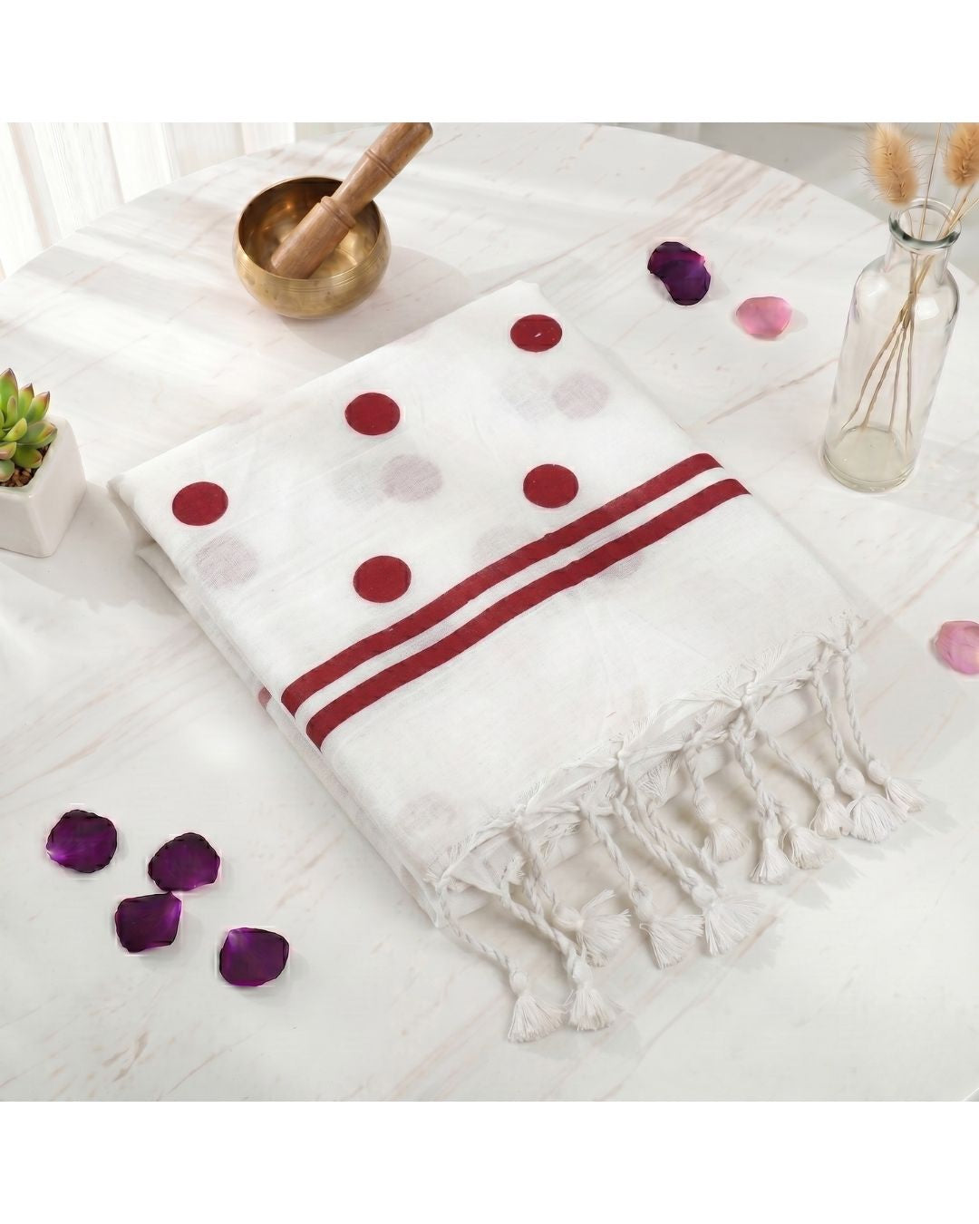 Khadi Ball Print - White (w) Red