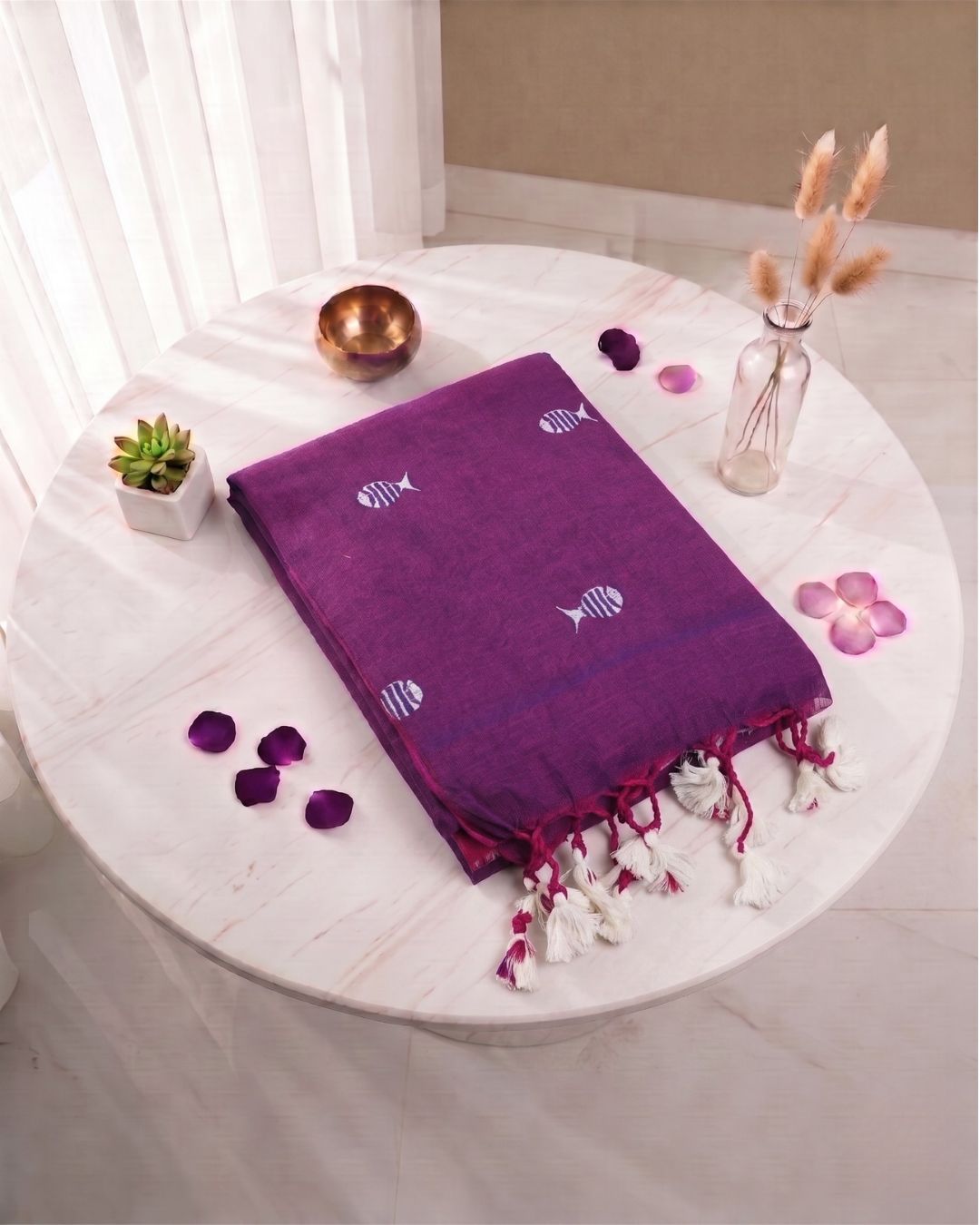 Khadi fish embroidery - Queen Pink (w) White