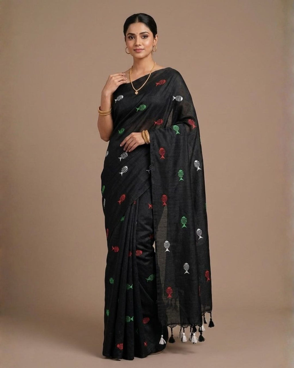 Khadi fish embroidery - Black multi