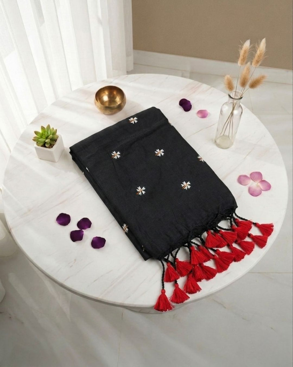 Khadi jasmine embroidery - Black