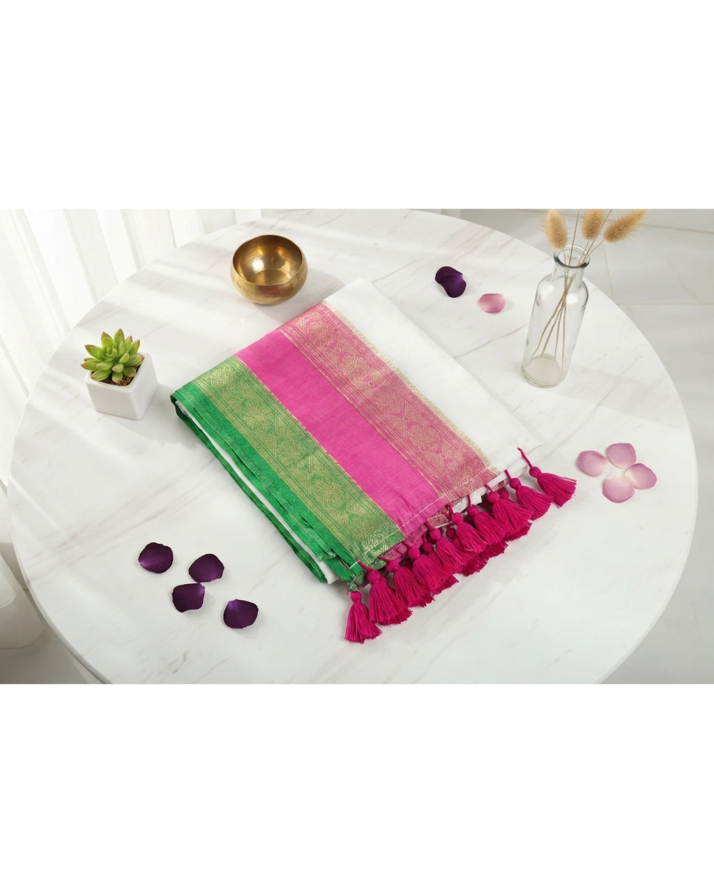 Mul Mul Kanji Big Border - White (w) Pink