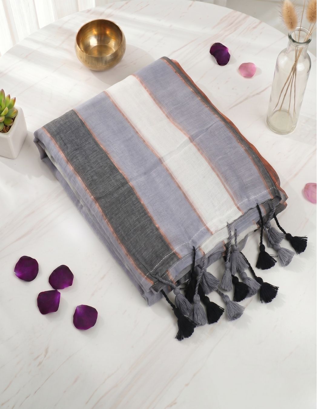 mul mul jari stripes - Black &  White (w) gold coated
